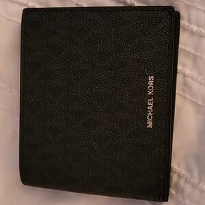 Michael Kors black wallet - NEW